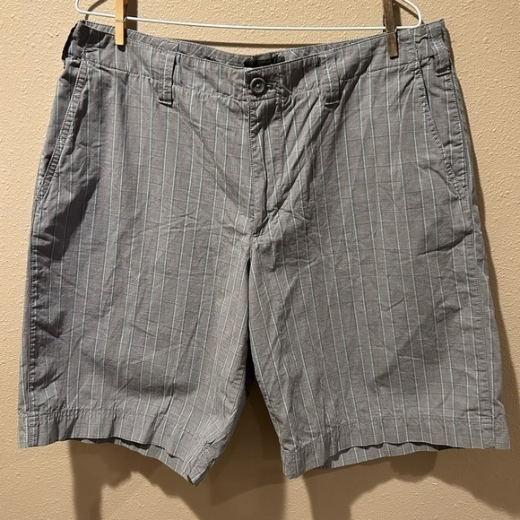 Mens Eddie Bauer‎ Shorts - Picture 1 of 4